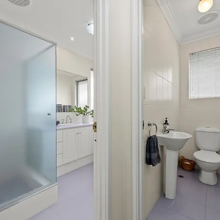 Perth 2-Story, Views, Bbq & More Exterior photo